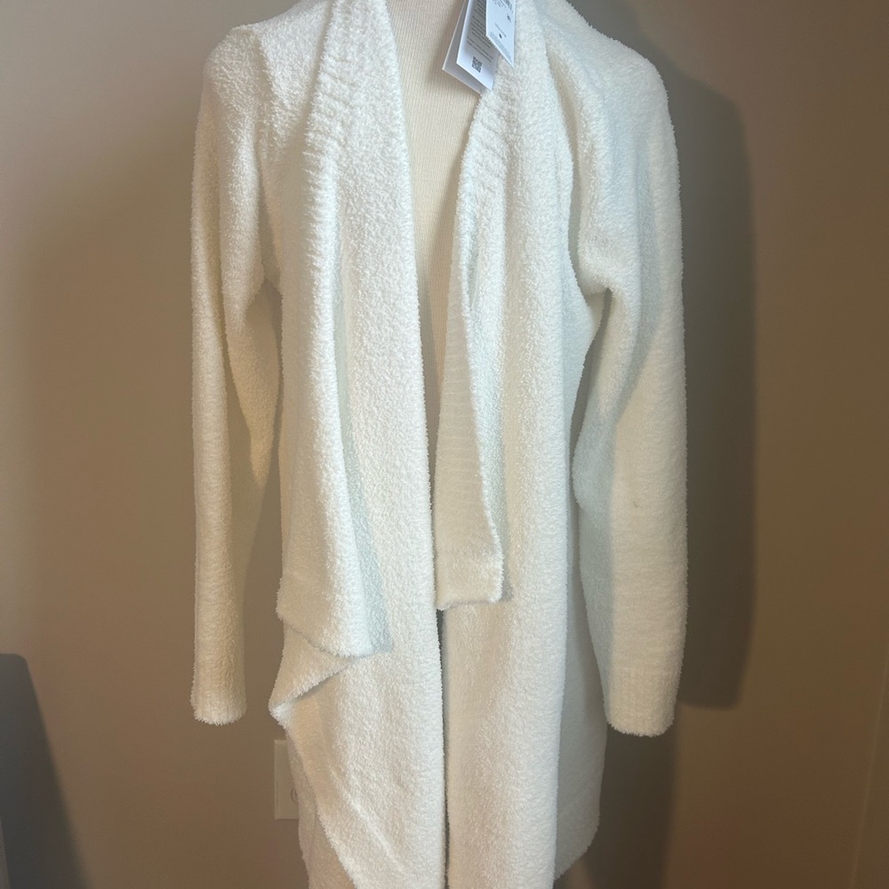 UGG Cream Phoebe Wrap Medium New with tags